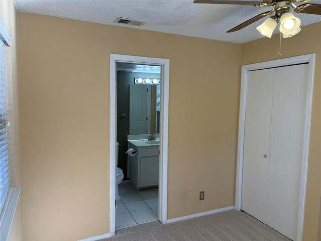 Building Photo - 9226 Jollyville Rd