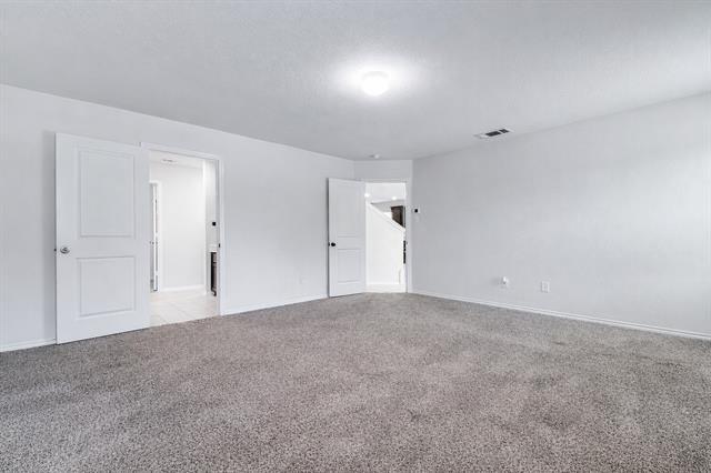 Building Photo - 914 Decker Dr