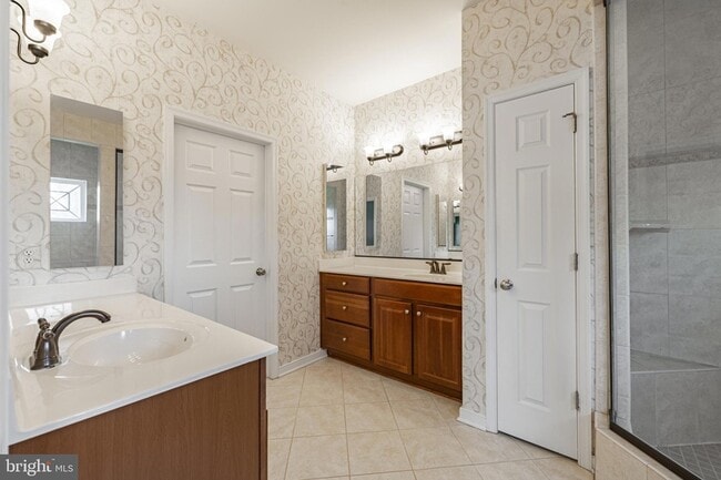 Building Photo - 2915 Murano Way