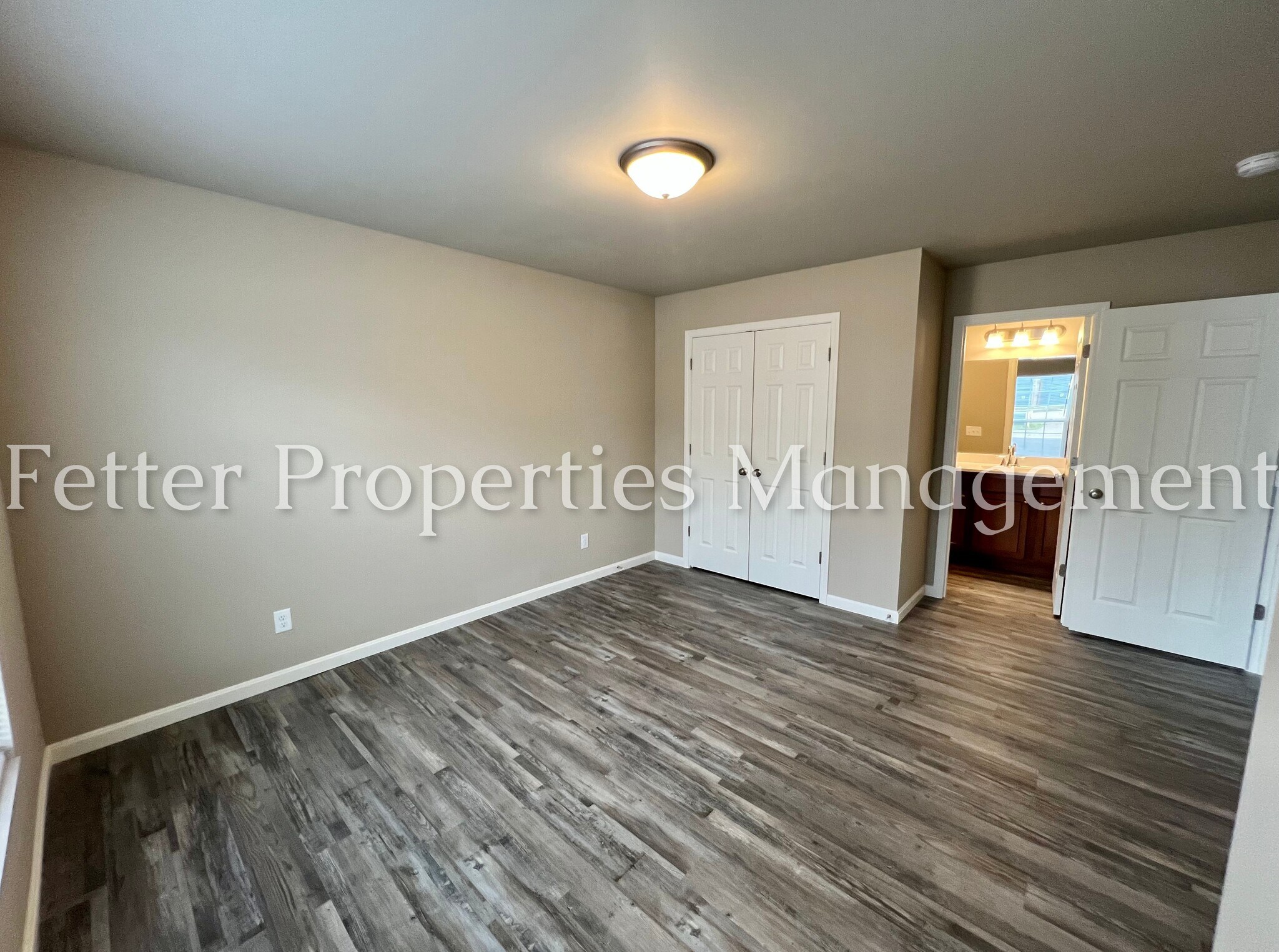 Building Photo - 5284 Canyon Cir