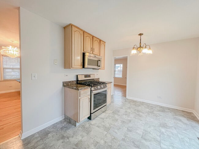 Building Photo - 4716 Thatcher Ave