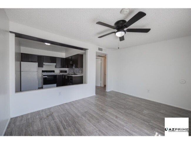 Building Photo - $1550 OFF FIRST MONTH&quot;S RENT MOVE IN ...