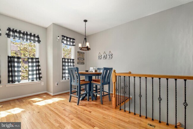 Building Photo - 5316 Waldo Dr