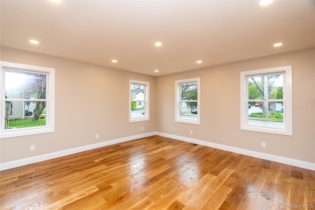 Building Photo - 4407 Albany Post Rd