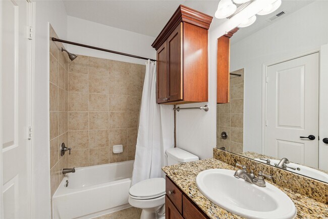 Building Photo - 1046 W 23rd St