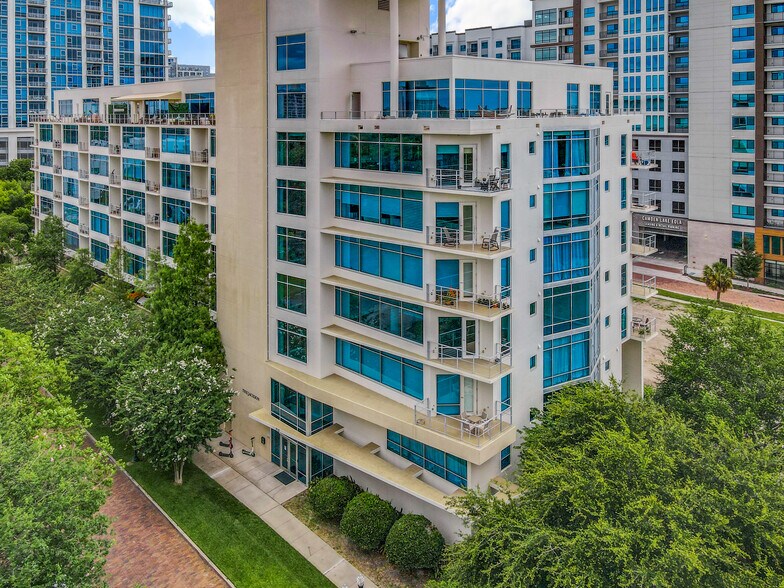 Building Photo - 525 E Jackson St