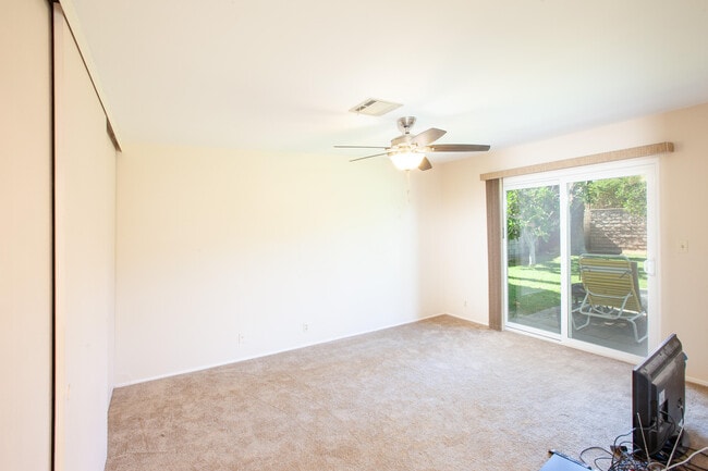 Building Photo - 2900 E Avery Dr