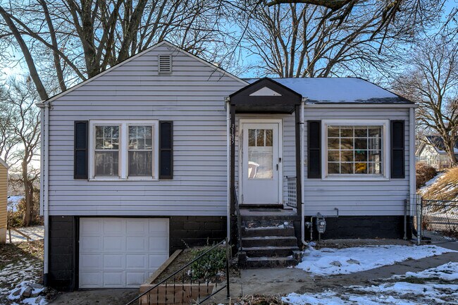 Primary Photo - 3185 Stone Ave