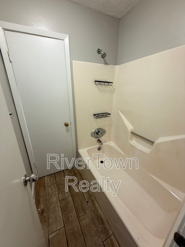 Building Photo - 3494 Sealy Ave