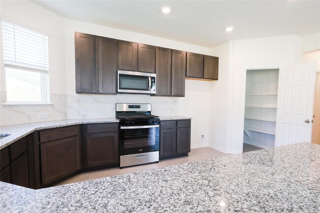 Building Photo - 9426 Castillo Ct