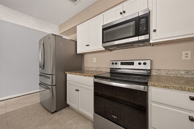 Building Photo - 10318 Buffalo Bend Dr