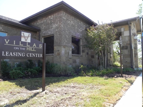 Building Photo - Villas on the Hill