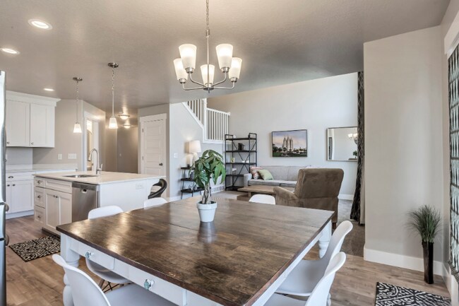 Building Photo - 13079 Cannon View Dr