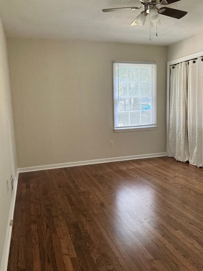 Building Photo - 3 BR/ 2 BA Close to Downtown Watkinsville ...