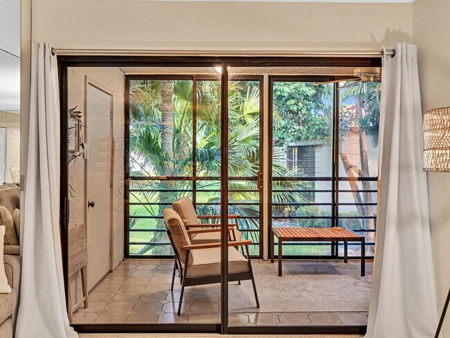 Building Photo - 10143 Mangrove Dr