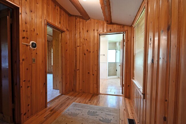 Building Photo - 272 Fish Hatchery Rd