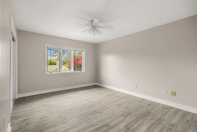 Building Photo - 6724 N 58th Pl