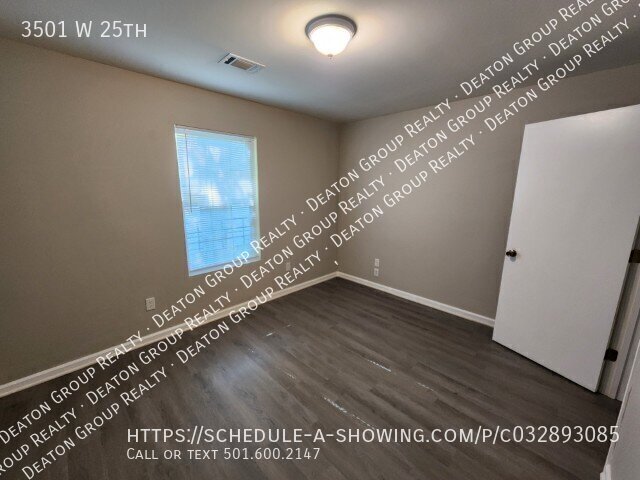 Building Photo - 3501 W 25th St