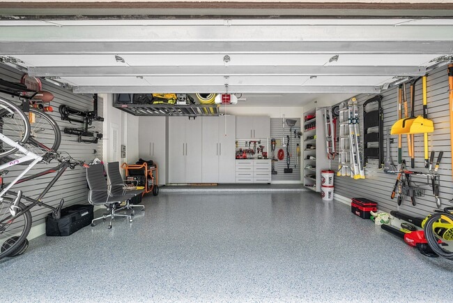 Building Photo - 494 Enfield Ct