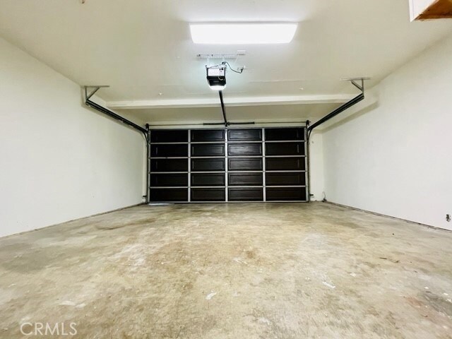 Building Photo - 17181 Elm Lane