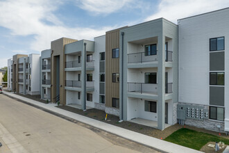 Building Photo - Maine Ave Apartments