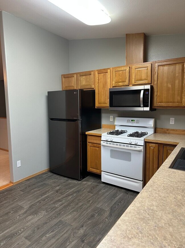 Building Photo - 4755 W Ronnies Cir