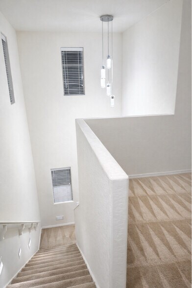 Building Photo - 10040 E Tiburon Ave