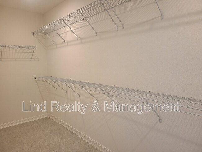 Building Photo - 15 Riptide Pl