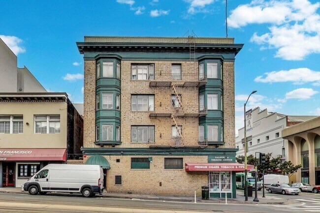 Building Photo - 1600 California St