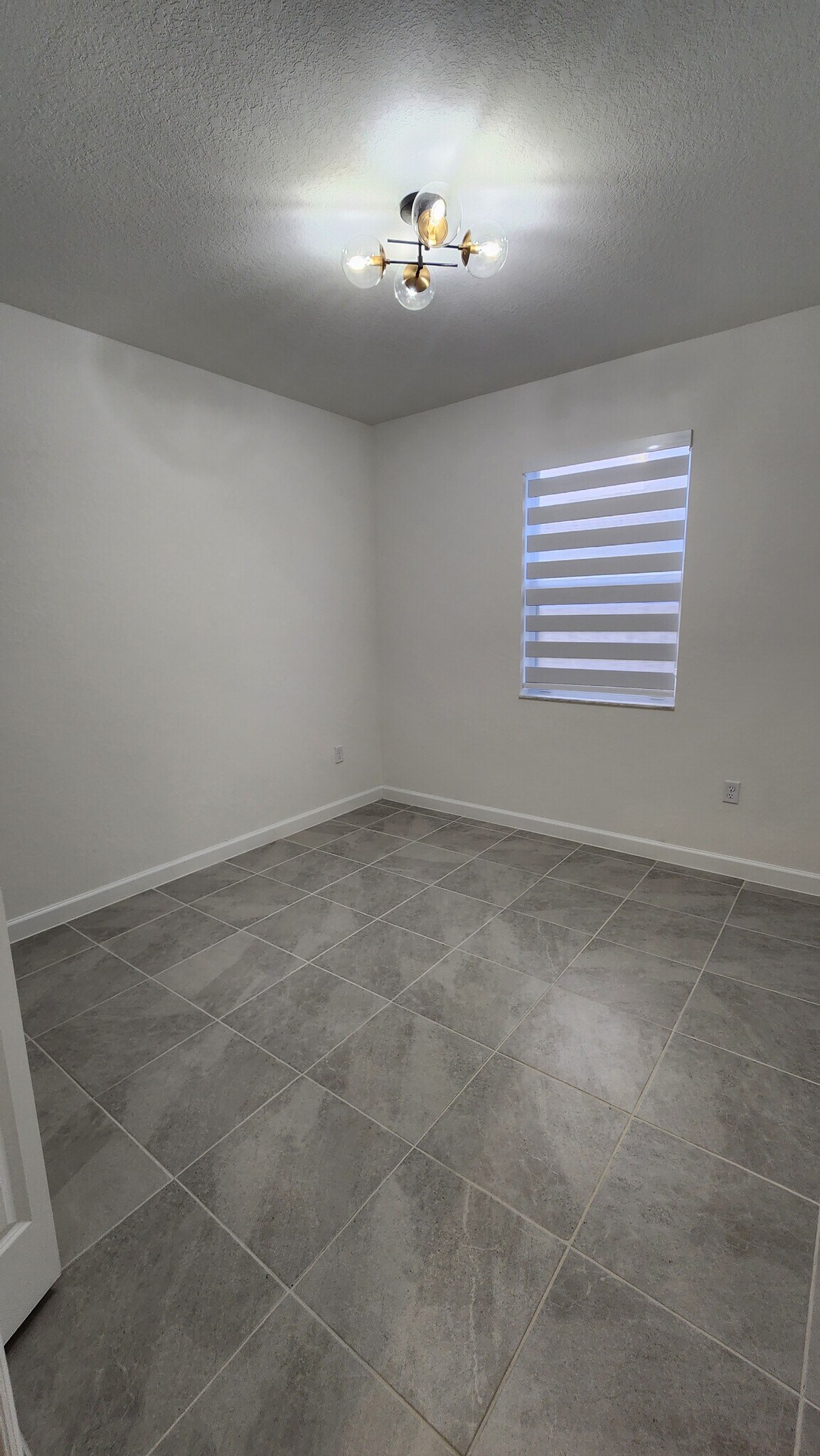 Building Photo - 2991 SE 23rd Ave