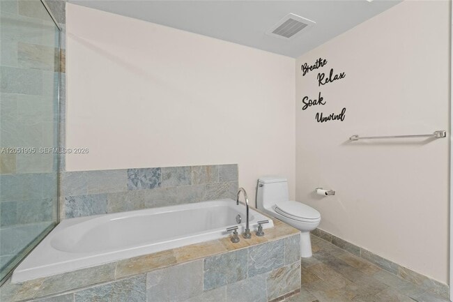 Building Photo - 2681 N Flamingo Rd