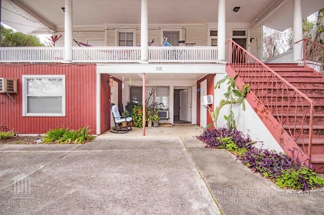 Building Photo - Midtown Apartment- in Historic House