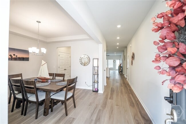 Building Photo - 109 Binscombe Ln
