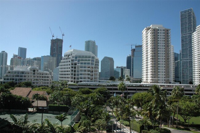 Building Photo - 540 Brickell Key Dr
