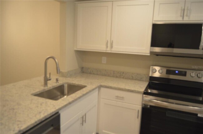 Building Photo - 2849 Stillwell Ct
