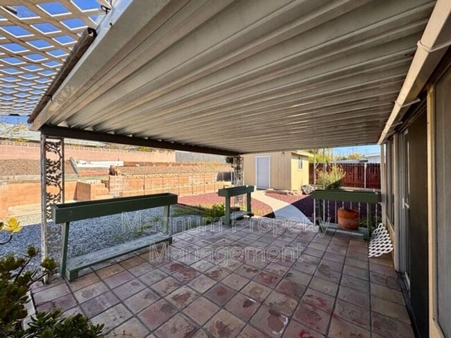 Building Photo - 29820 Thornhill Dr