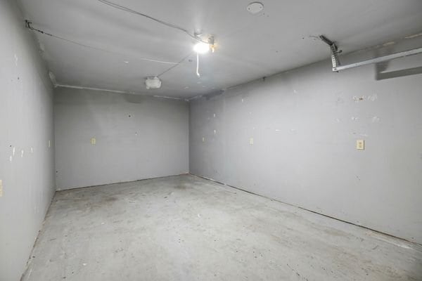 Building Photo - 4046 Chetham Wy
