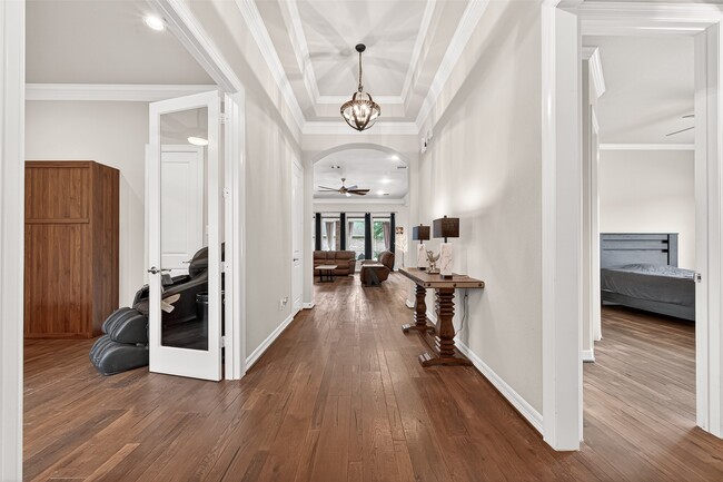 Building Photo - 32607 Wingfoot Cir