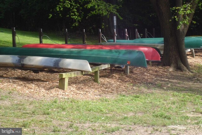 Building Photo - 3808 Delano St