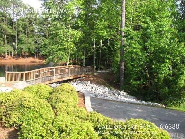 Building Photo - 205 Union Mills Way