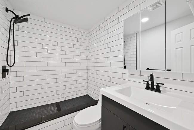 Building Photo - 384 Trenton Ave