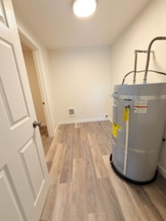 Building Photo - Beautifully Remodeled 4-Bedroom Home Backing to Park – Desirable Keizer Neighborhood