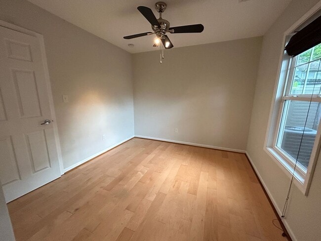 Building Photo - East Asheville - Contemporary Bungalow