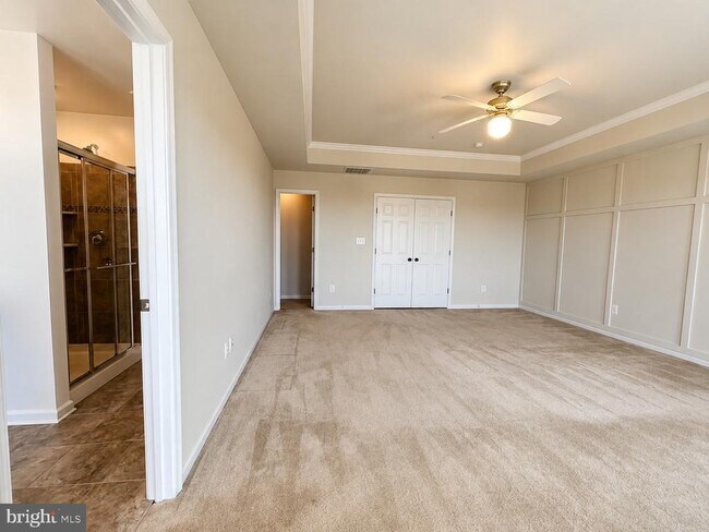 Building Photo - 5845 Bella Marie Wy