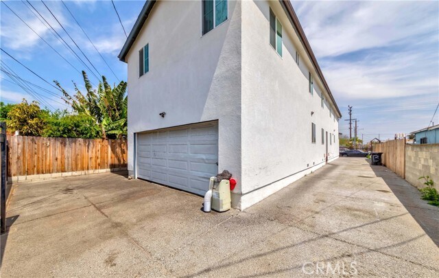 Building Photo - 8711 McKinley Pl