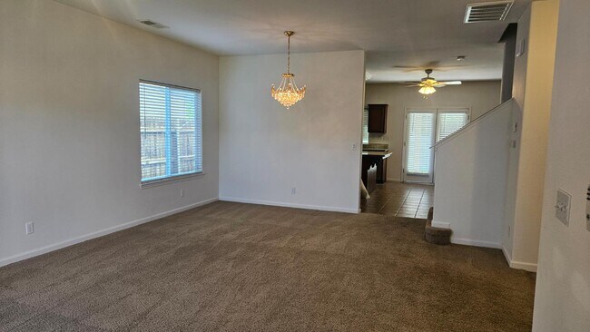 Building Photo - 580 W Sunset St