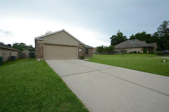 Building Photo - 12567 Canyon Falls Boulevard