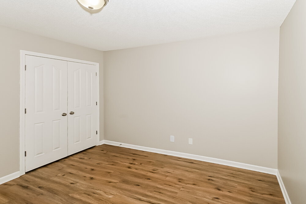 Building Photo - 5333 Doe Ln
