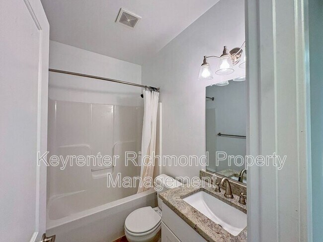 Building Photo - 1311 Perry St