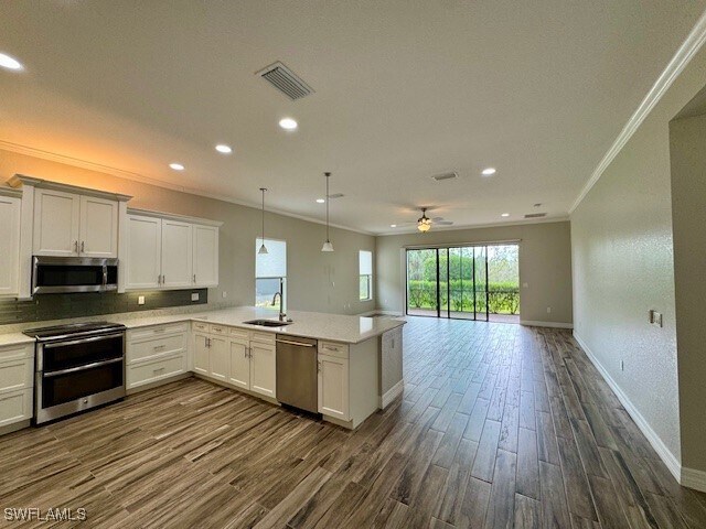 Building Photo - 2820 Cinnamon Bay Cir